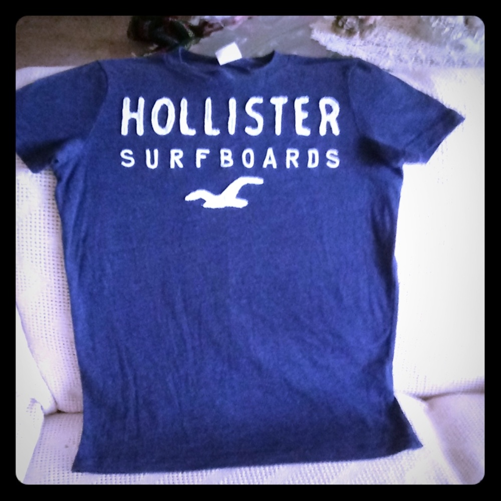 Hollister Tee shirt